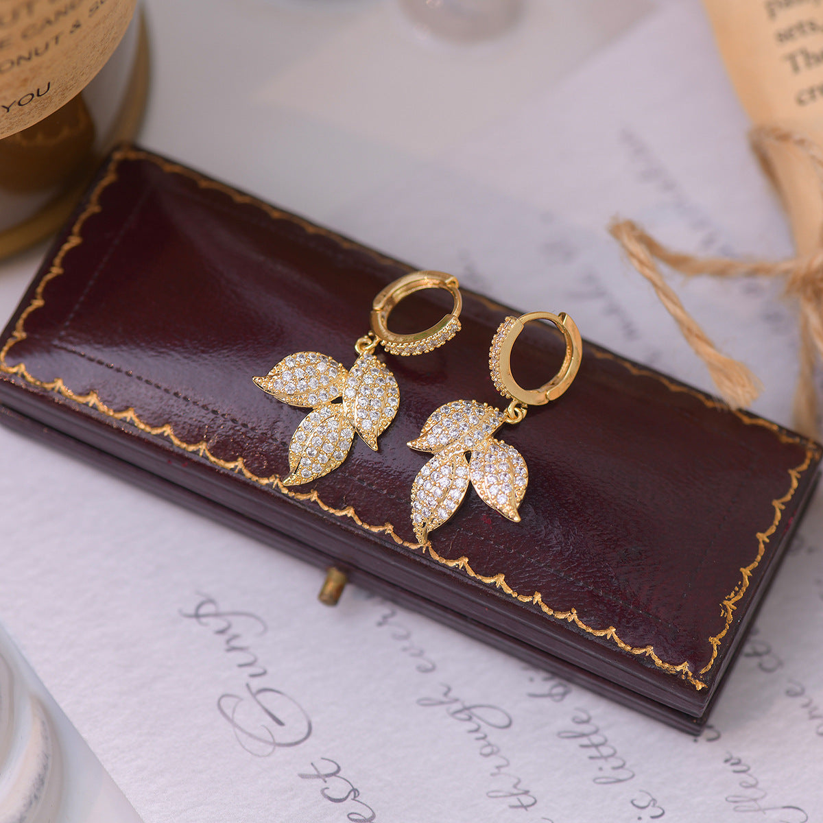 Light Luxury Gold Leaf Exquisite Earrings